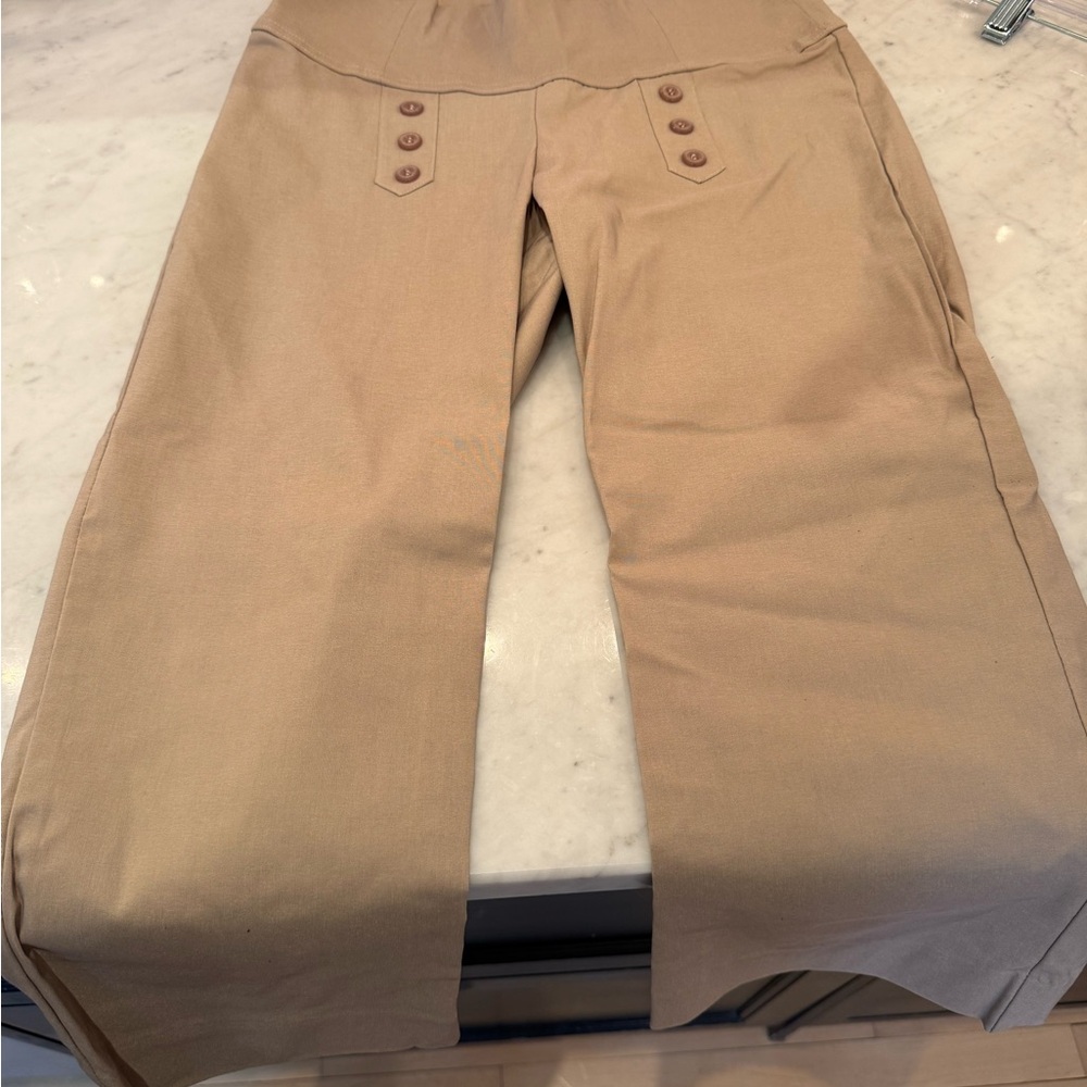 NWT Japanese Weekend Maternity Tan Khaki Dress Cropped Pants Button Detail Small